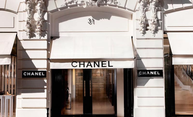 Магазин Chanel, улица Камбон 31, Париж.